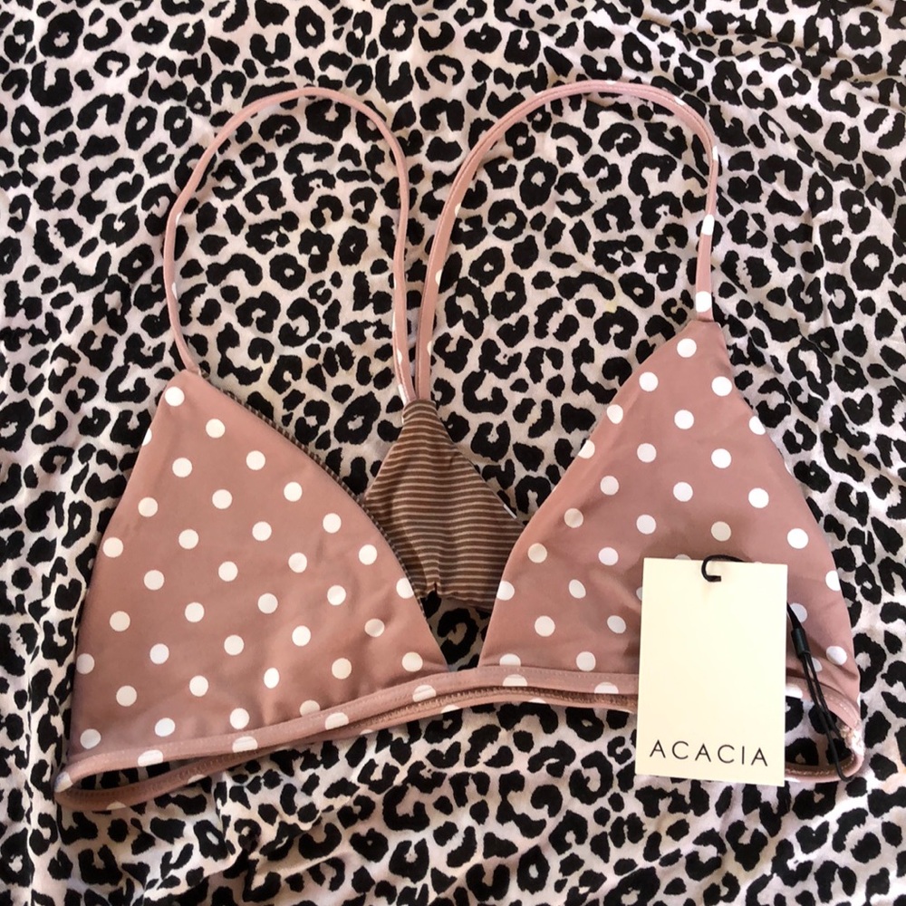 Acacia Shaka top!